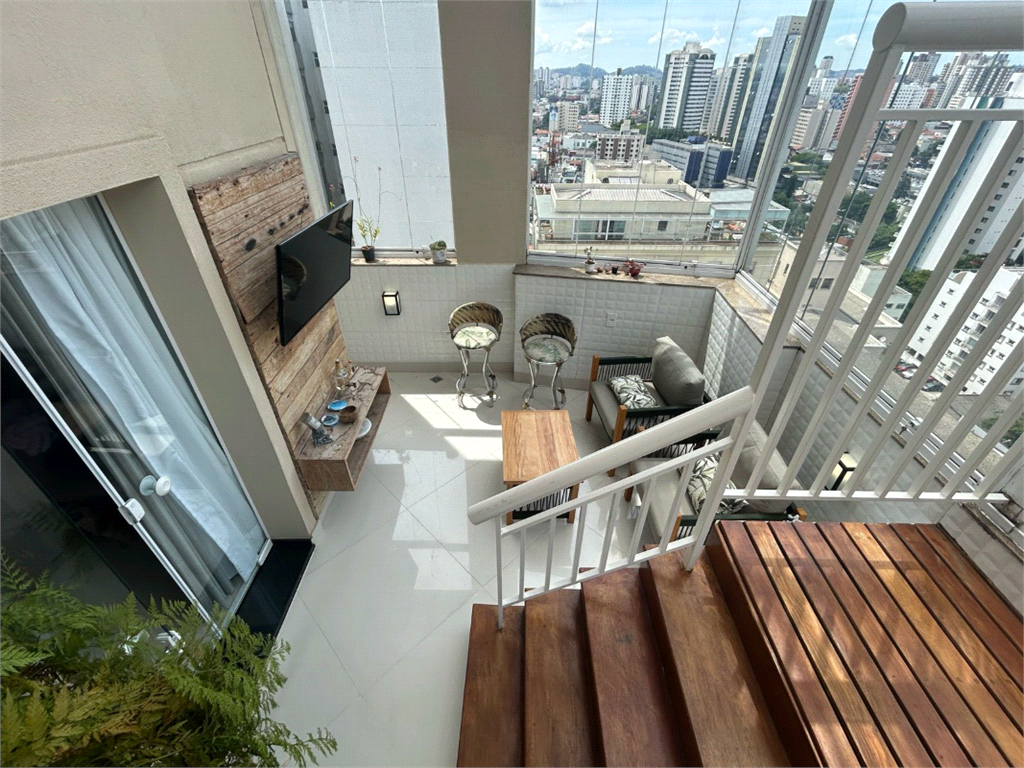 Vista adicional do apartamento no Centro